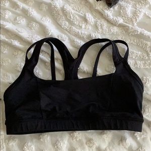 Black lululemon sports bra size 12